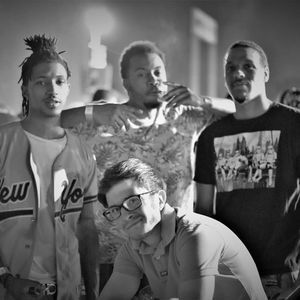 Meet your Posher, Tomjon